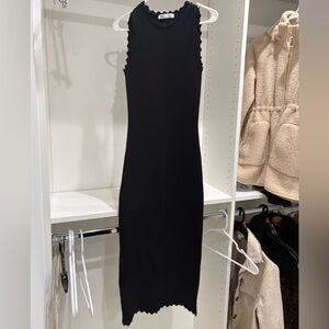 Zara body con scalloped trim Black Midi Dress